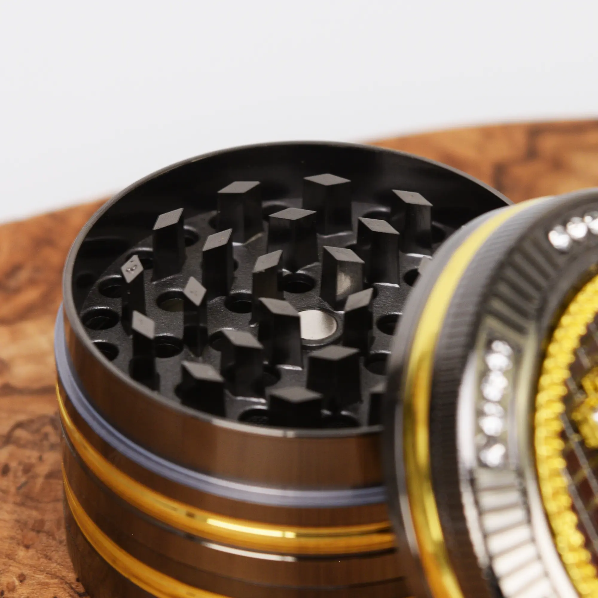 Bling Bling Bitcoin Grinder - 50mm