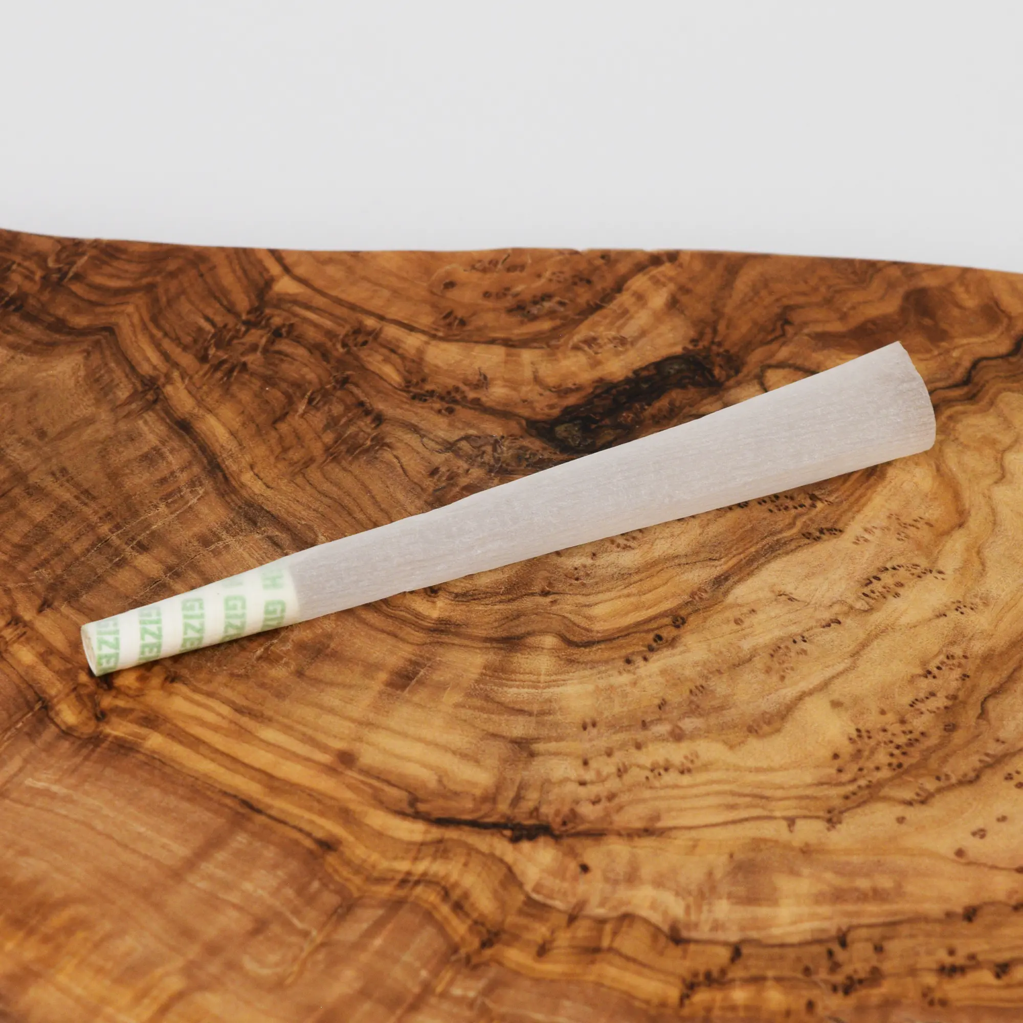 GIZEH Cones mit Aktivkohlefilter King Size Slim - 3 Stk