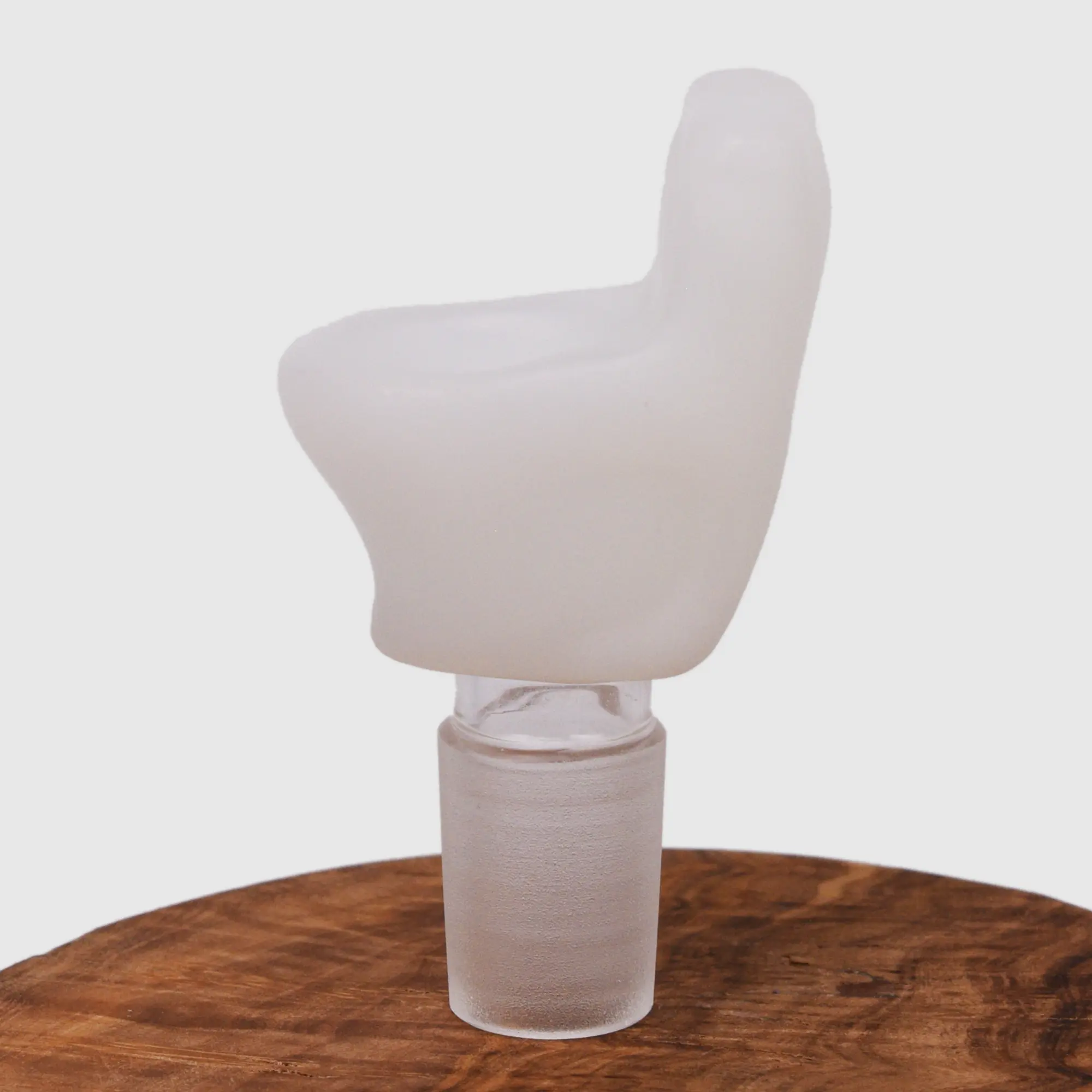 Bong Kopf Toilette aus Glas mit 18,8 mm Schliff Seitenansicht