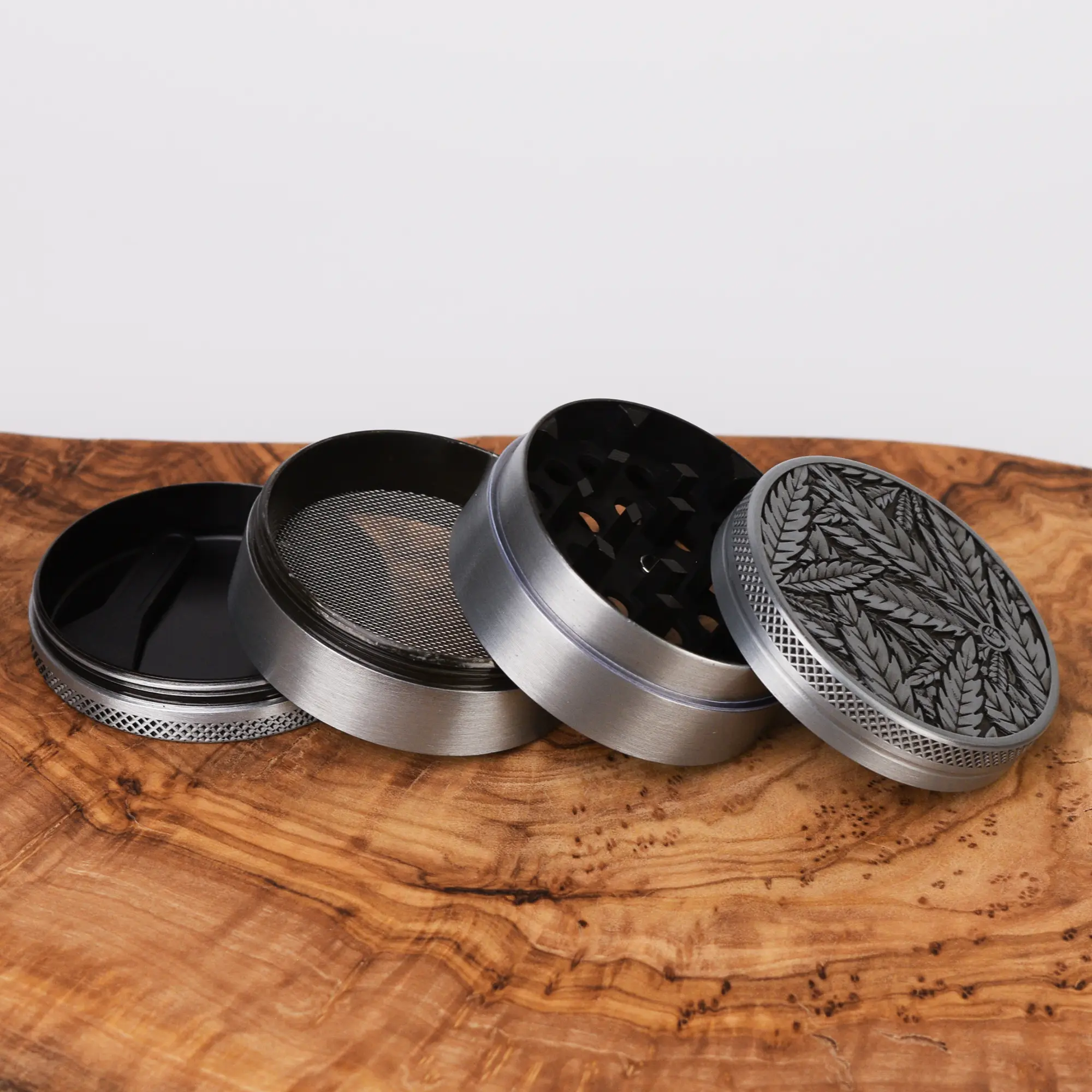 Silver Leaves #33 Grinder - 50mm