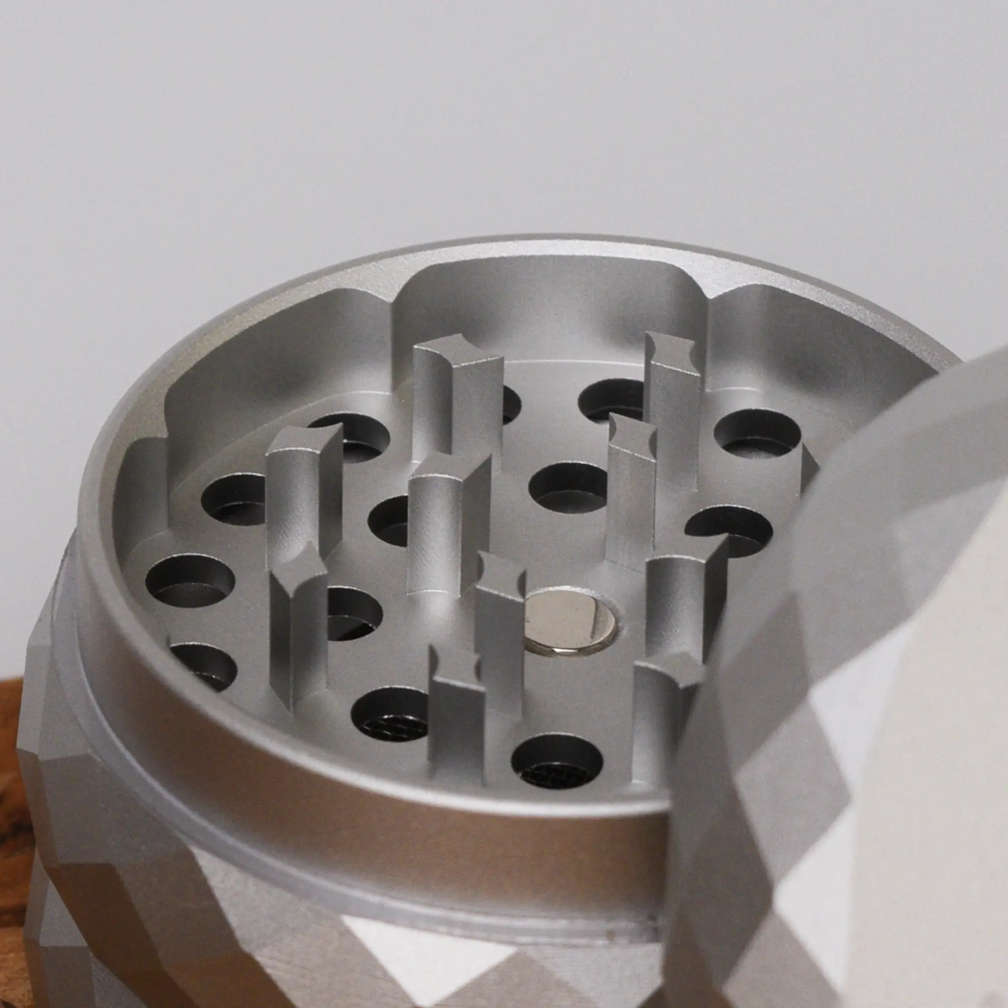 Black Leaf Poly Grinder Silber - 52mm