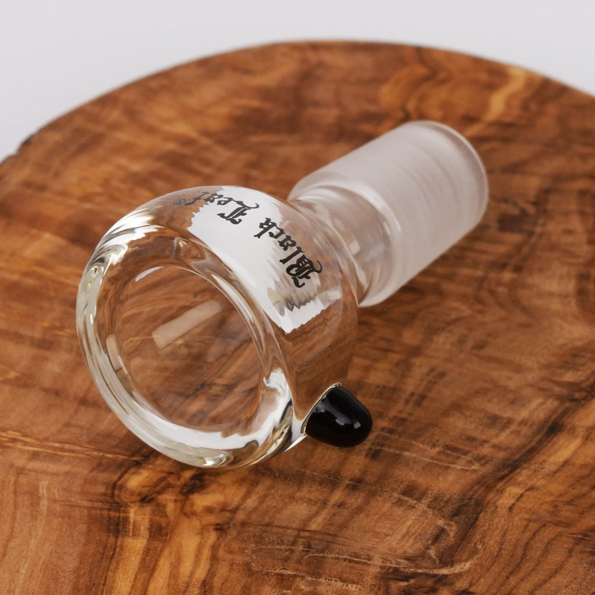 Black Leaf Bong Kopf Dickwandig aus Glas mit 18,8 mm Schliff liegend