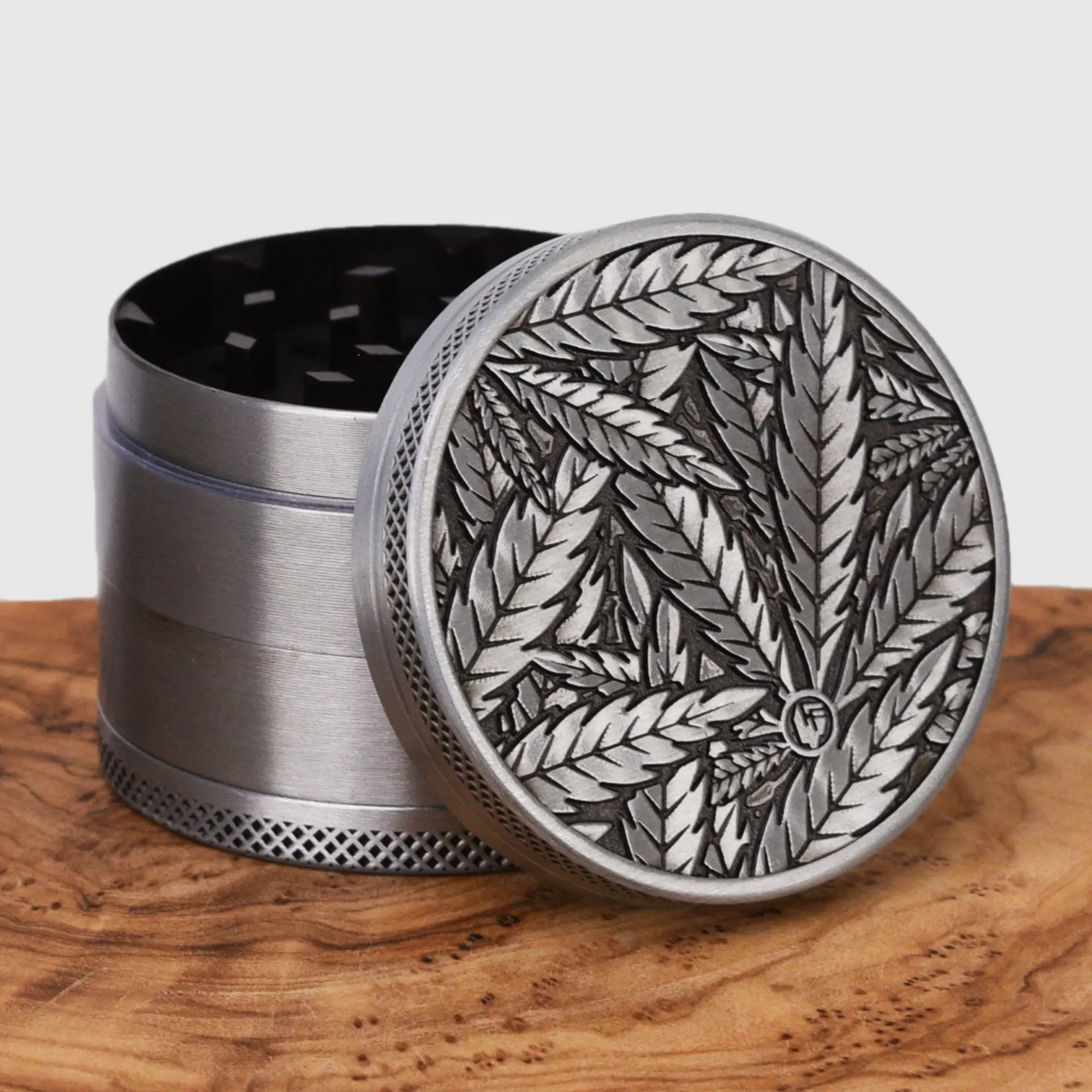 Silver Leaves #33 Grinder - 50mm