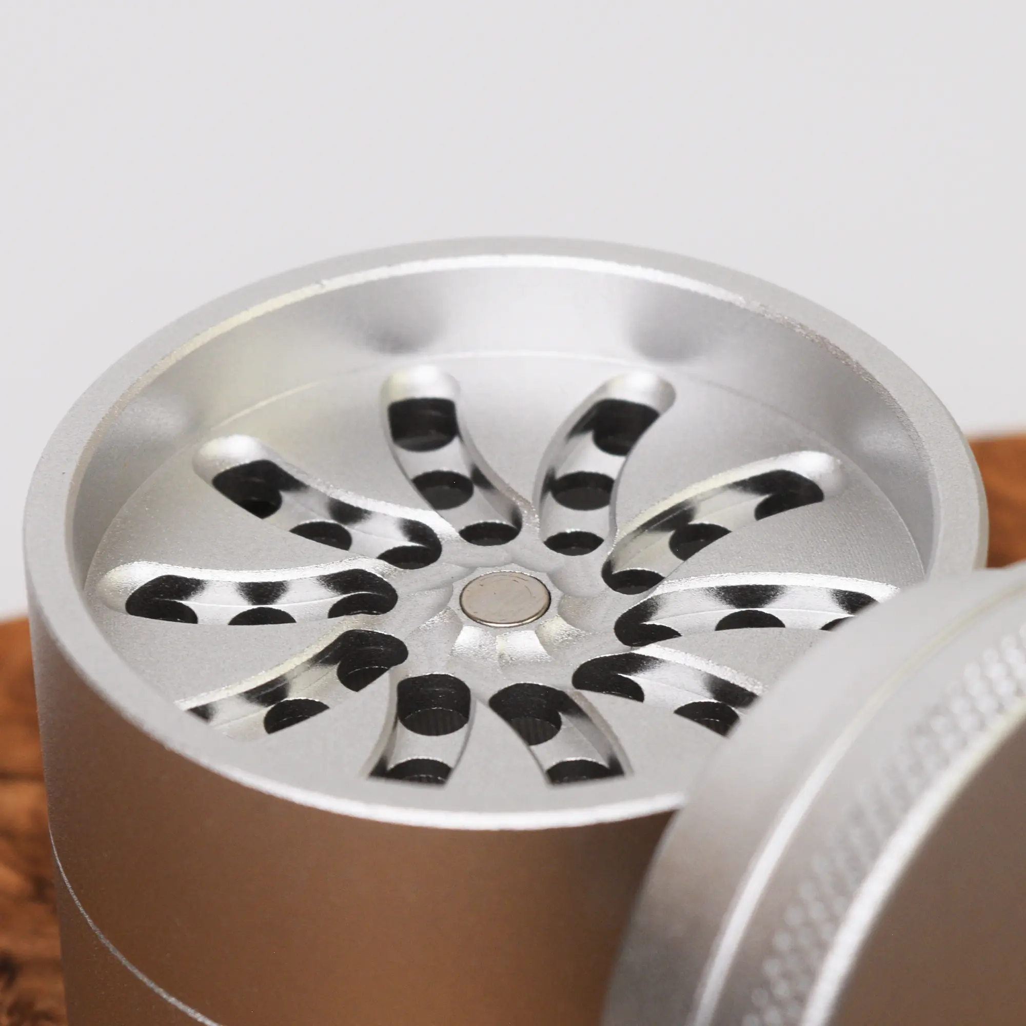 Black Leaf Masher Grinder Silber - 53 mm