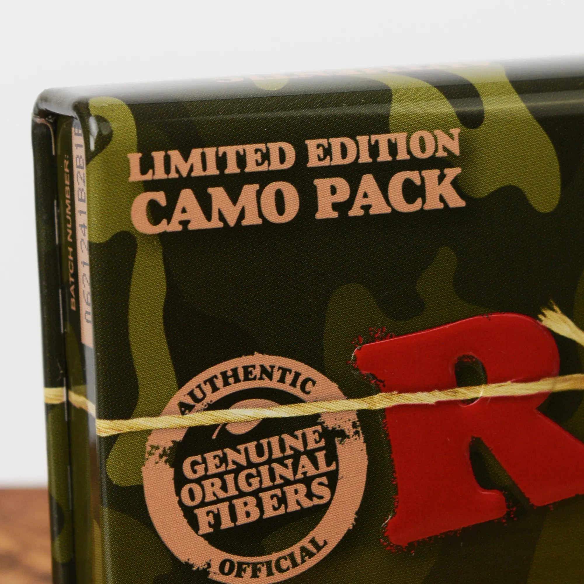 RAW Camo Zigarettendosen + 100 Pre-Rolled Tips