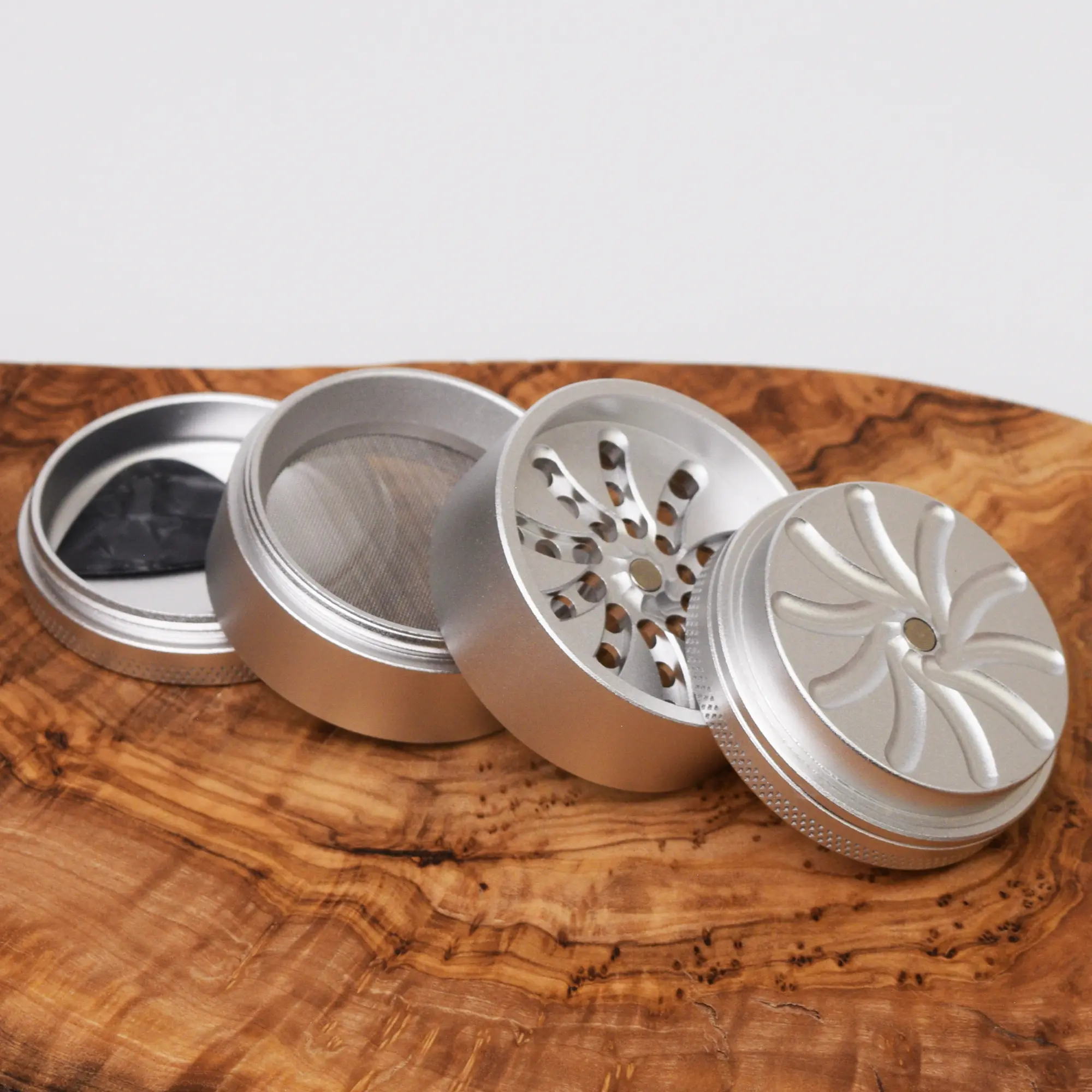 Black Leaf Masher Grinder Silber - 53 mm